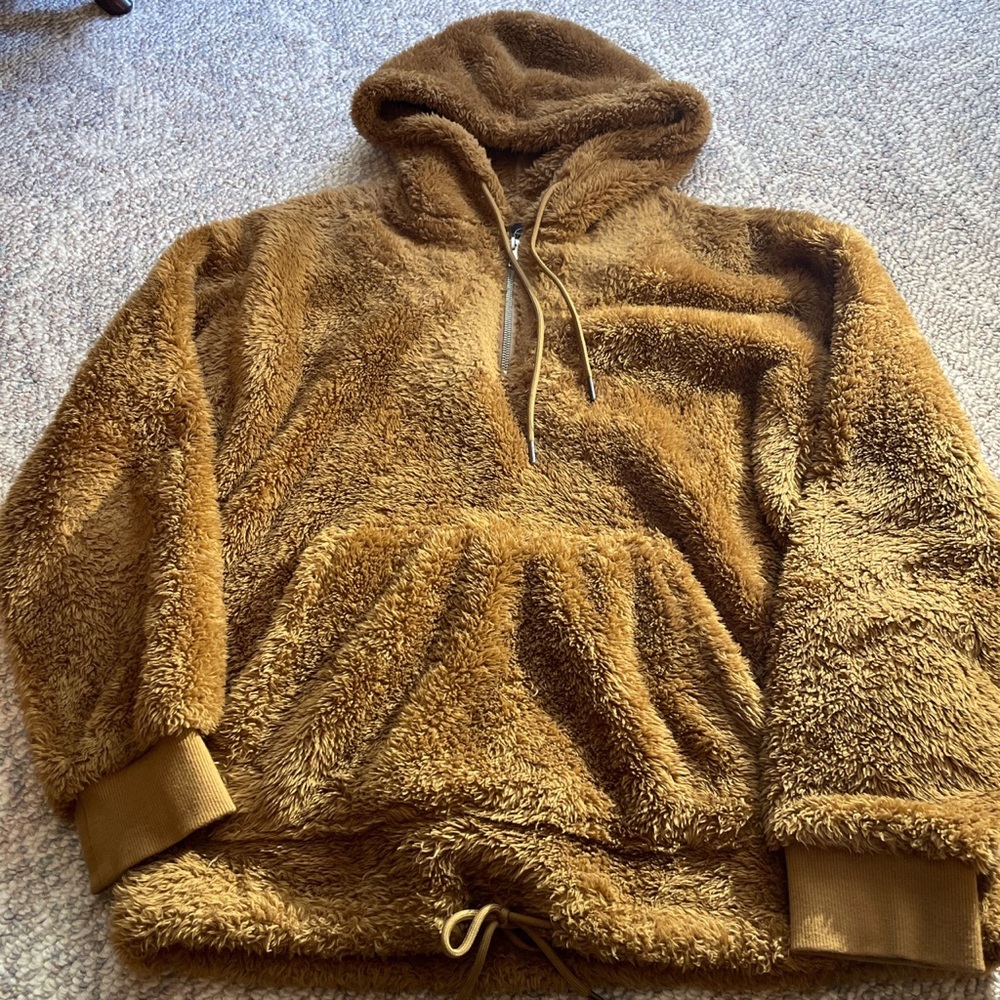 Clean brown sherpa zip-up hoodie